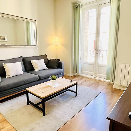Dplace To Be - Luxury Apartment In Historic Center マドリード 部屋 写真