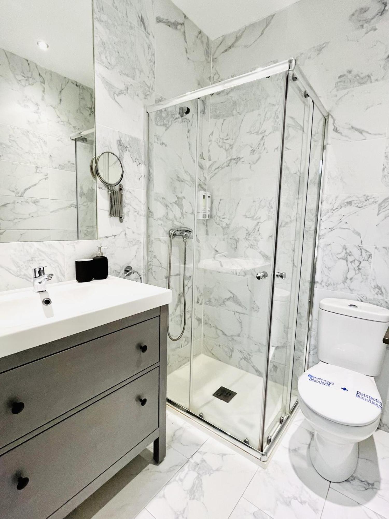 Dplace To Be - Luxury Apartment In Historic Center マドリード 部屋 写真