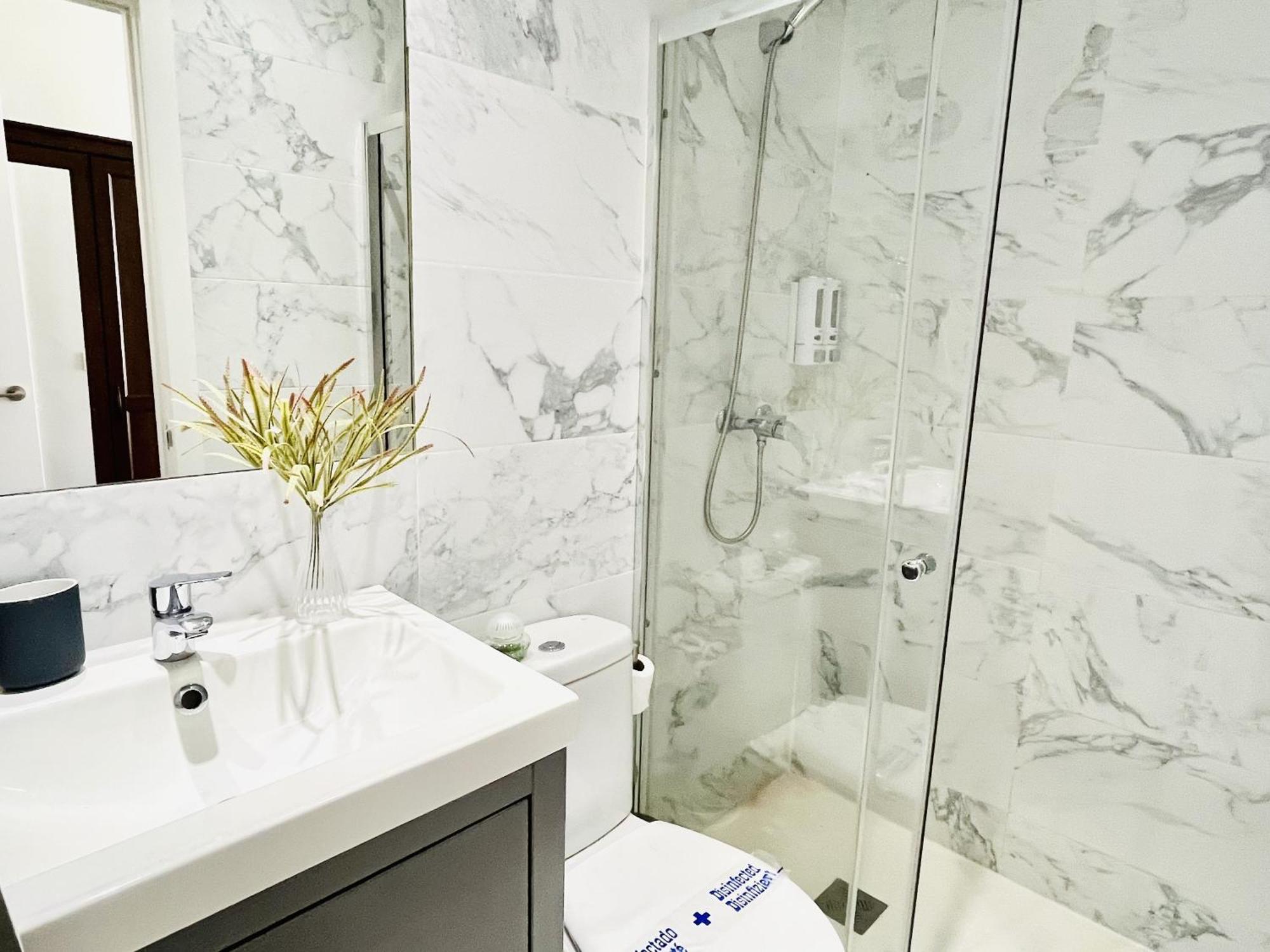 Dplace To Be - Luxury Apartment In Historic Center マドリード 部屋 写真
